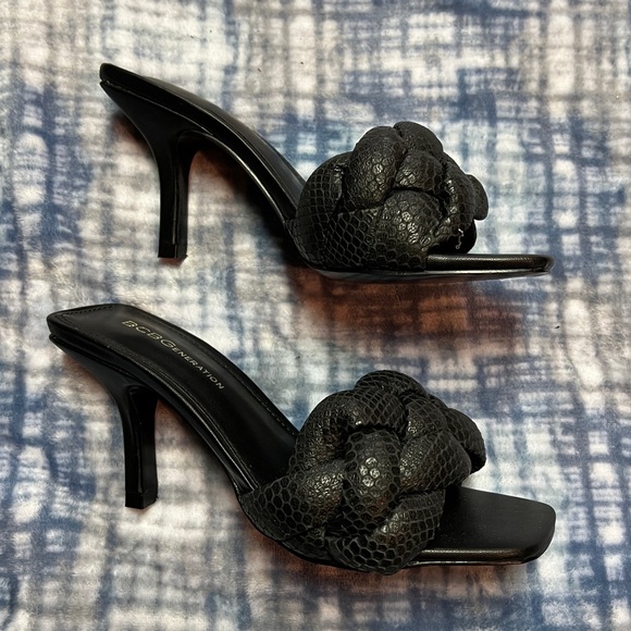BCBGeneration Marlino Braided Leather Sandals Never Used but w/o Tag and Box - Picture 2 of 5